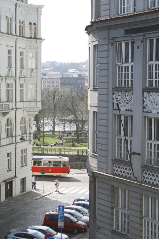 Lea * Praha